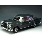 NOREV/�m���u�@�����Z�f�X�E�x���c 200 �Z�_�� 1966 �O���[