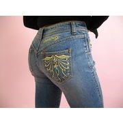 Queen Petty �v���~�A���A�u���[�F�u�[�c�J�b�g