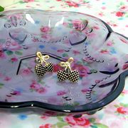 �Ԏ����i�I�����A�N�Z�T���[�I�z���C�g�@�s�A�X�A�N�Z�T���[ ACCESSORY