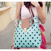 ���g���h�b�g���V�����_�[�o�b�O �F�u���[/���b�h_A384935