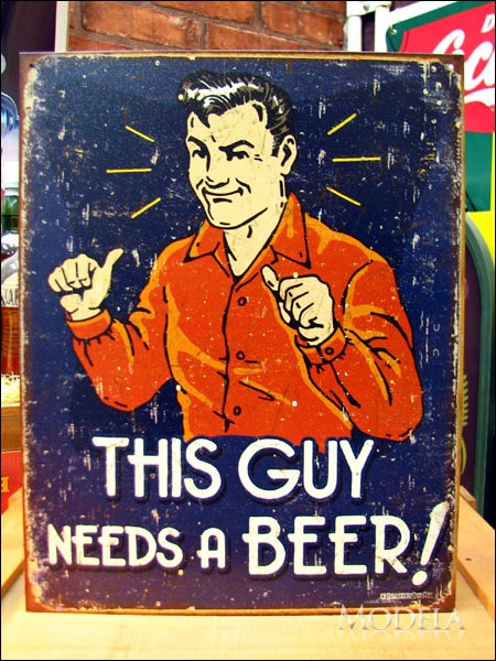 アメリカンブリキ看板 この男にはビールが必要