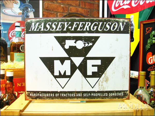 アメリカンブリキ看板 Massey Ferguson ロゴマーク