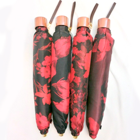 【日本製】【雨傘】【折りたたみ傘】両面生地転写プリント赤黒花柄日本製軽量コンパクト折畳傘