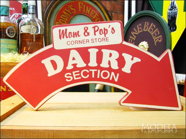 木製看板 Dairy Section/乳製品コーナー