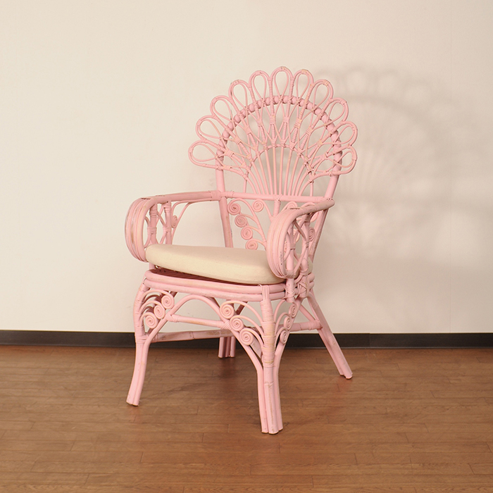 【ラタン家具】　ピーコックチェア　ピンク　（天然ラタン使用）（直送可能）