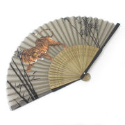 ＜ファッション雑貨＞＜和雑貨・和土産＞高級シルク扇子　虎　No.504-555