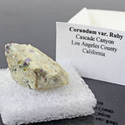 カリフォルニア ロサンゼルス産 天然ルビー 鉱物 標本【FOREST 天然石 パワーストーン】