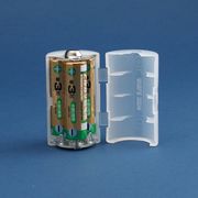単３が３個で単１電池アダプター