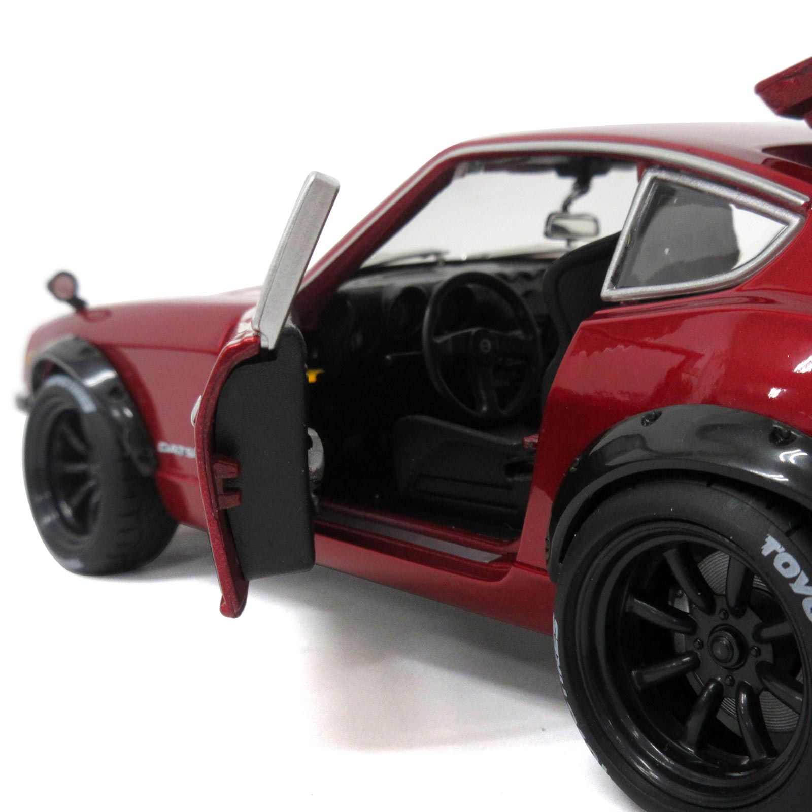 ミニカー＞Maisto ミニカー 1:18 MD 1971 ダットサン240Z レッド No