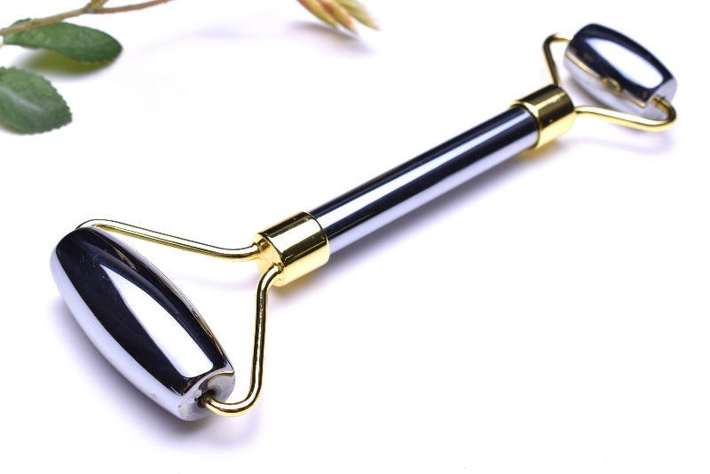 テラヘルツ鉱石　40mm　美顔ローラー マッサージ棒（ゴールド）_R5505-40