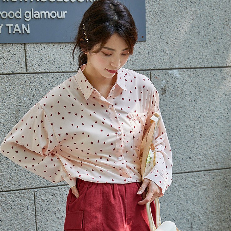 2020年春 新しい韓国スタイル シンプルで甘い ラブプリント ルーズラペル 女性用シフォン長袖シャツ
