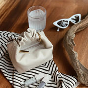 人目を引く美人 早い者勝ち ギャザリング ハンドバッグ タイドブランド ミニ バケットバッグ