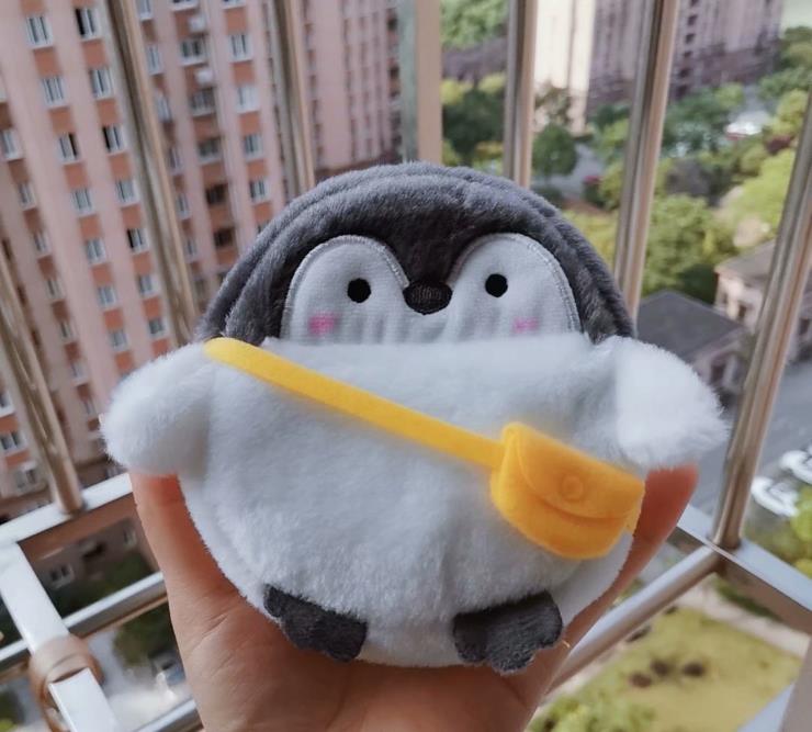 超人気 かわいいペンギン ぬいぐるみ人形 コイン巾着収納袋 ミニバッグ 財布 ファッション雑貨 菅野 合同会社 問屋 仕入れ 卸 卸売の専門 仕入れならnetsea