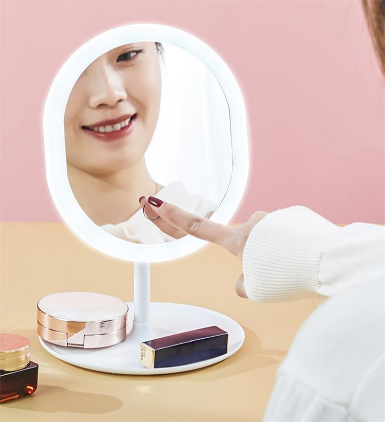 大好評レビュー続々 韓国ファッション ミラー デスクトップ LEDライト付き 化粧鏡 学生 プリンセスミラー