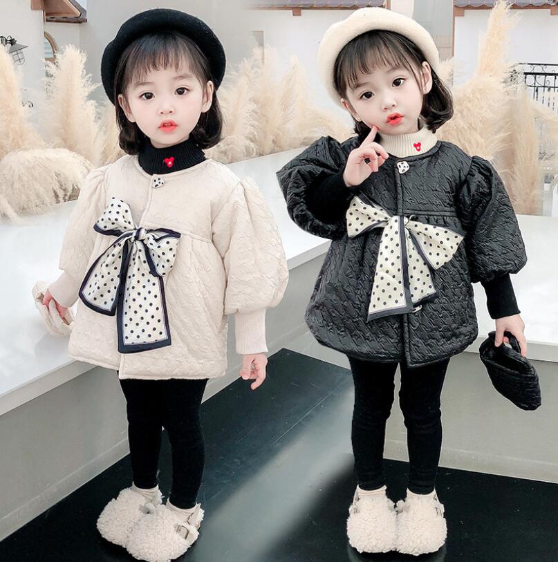 女の子の子供服かわいいジャケット子供たちの秋の新しいファッションの綿の服