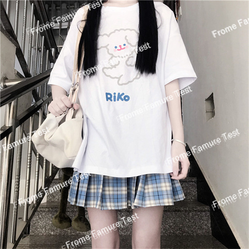 Tシャツ　　　　レディース　　　　ファッション　　春夏　　半袖