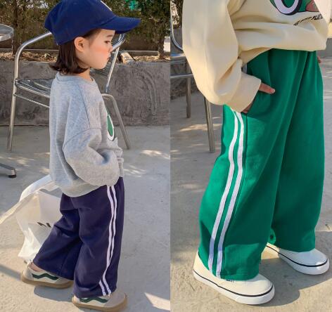 子供用アパレル　カジュアルズボン　パンツ　90-140