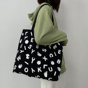 ズックバッグ　トートバッグ　大容量　キャンバス　韓国ファッション　エコバッグ　アルファベット