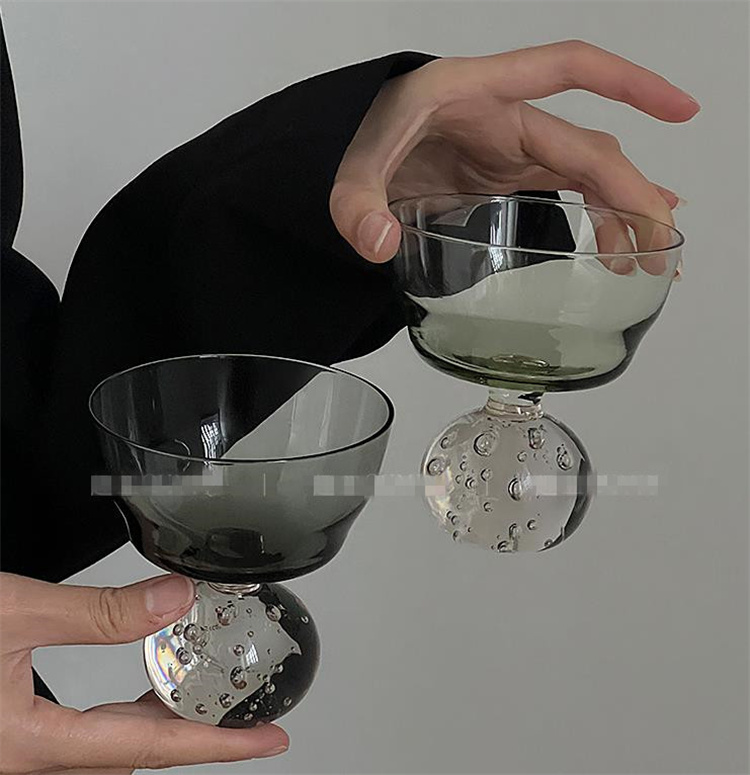 グラス 個性  手作り レトロ バブルボールベース カクテルグラス 大人気 デザインセンス