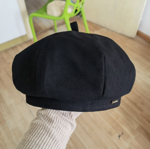 ピュアカラー 帽子 2022秋冬新作 百に乗る ハット ベレー帽  ファッション 保温  2色