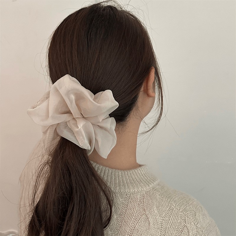 シュシュ　ヘアアクセサリー　刺繍　韓国風　髪飾り　ファッション　レディース
