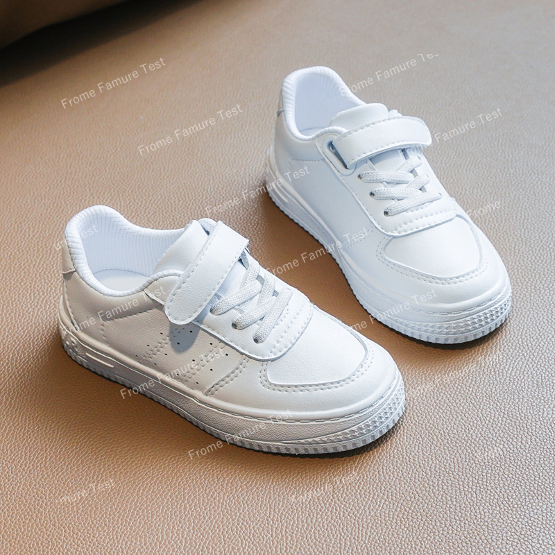 幼稚園屋内子供用ネットシューズボーイズシューズ2022夏新しい通気性のある白い靴ガールズ