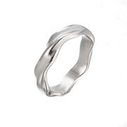 韓国風 モービウス指輪 女性ニッチ指輪シンプル デザイン感甲丸リング