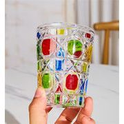 素敵なデザイン  ウォーターカップ  レトロ チェック ガラスコップ コーヒーカップ 手彫りの花
