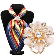 シルクスカーフ女性リングバックル装飾アクセサリースカーフスクエアバックル スカーフボタン