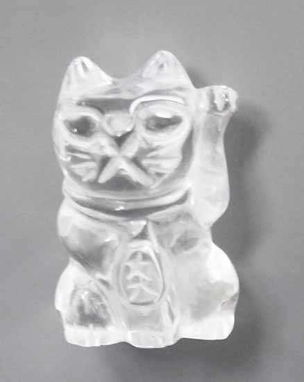 【商売繁盛】手彫り彫刻・水晶「招き猫」