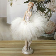 バレエ 工芸品 バレエを踊る少女 樹脂工芸品 装飾品 ダンススタジオの装飾  バレエ雑貨