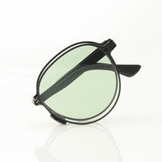 ビスケットメガネ超薄型スチールスキンメタル折りたたみサングラス男性と女性のためのグラデーションカラー