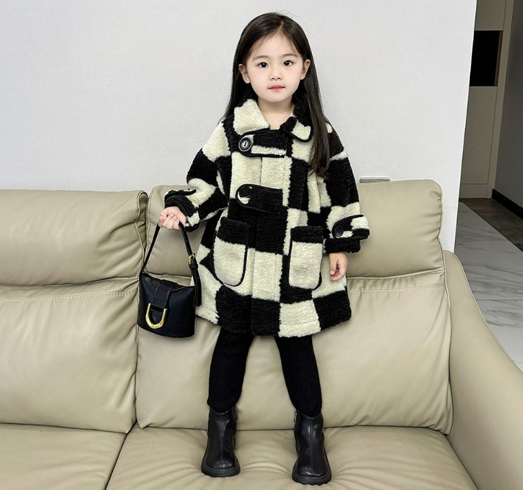 秋冬新作　韓国風子供服     長袖   コート  男女兼用   チェック柄   もふもふ     ファッション