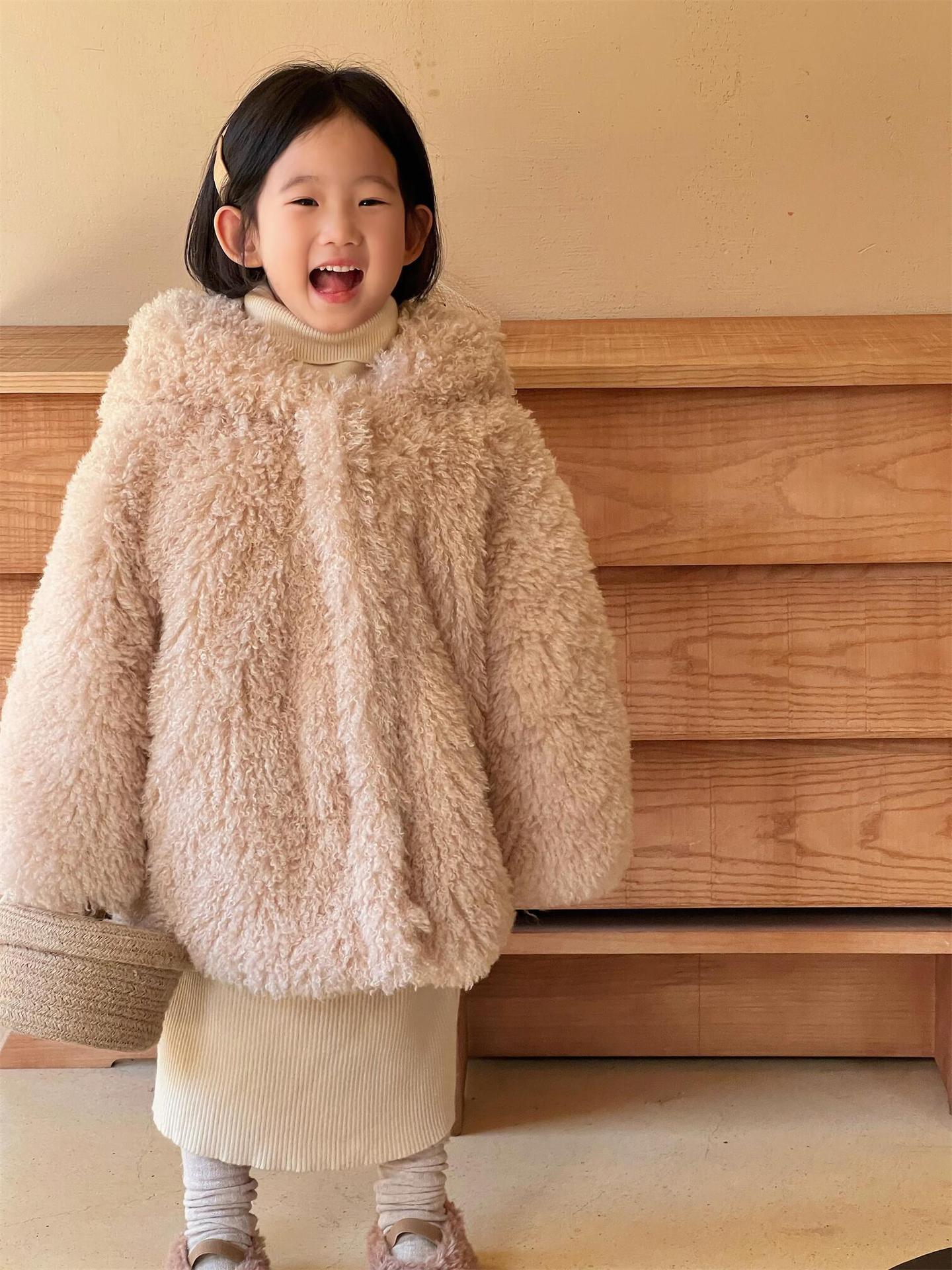 ★Girls★　子供コート　80~140cm　帽子付きファーロングコート　韓国キッズファッション