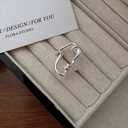 【韓国風】プチプラ韓国　金アレ対応素材　S925コーティング silverring  デザイン感  リング   指輪