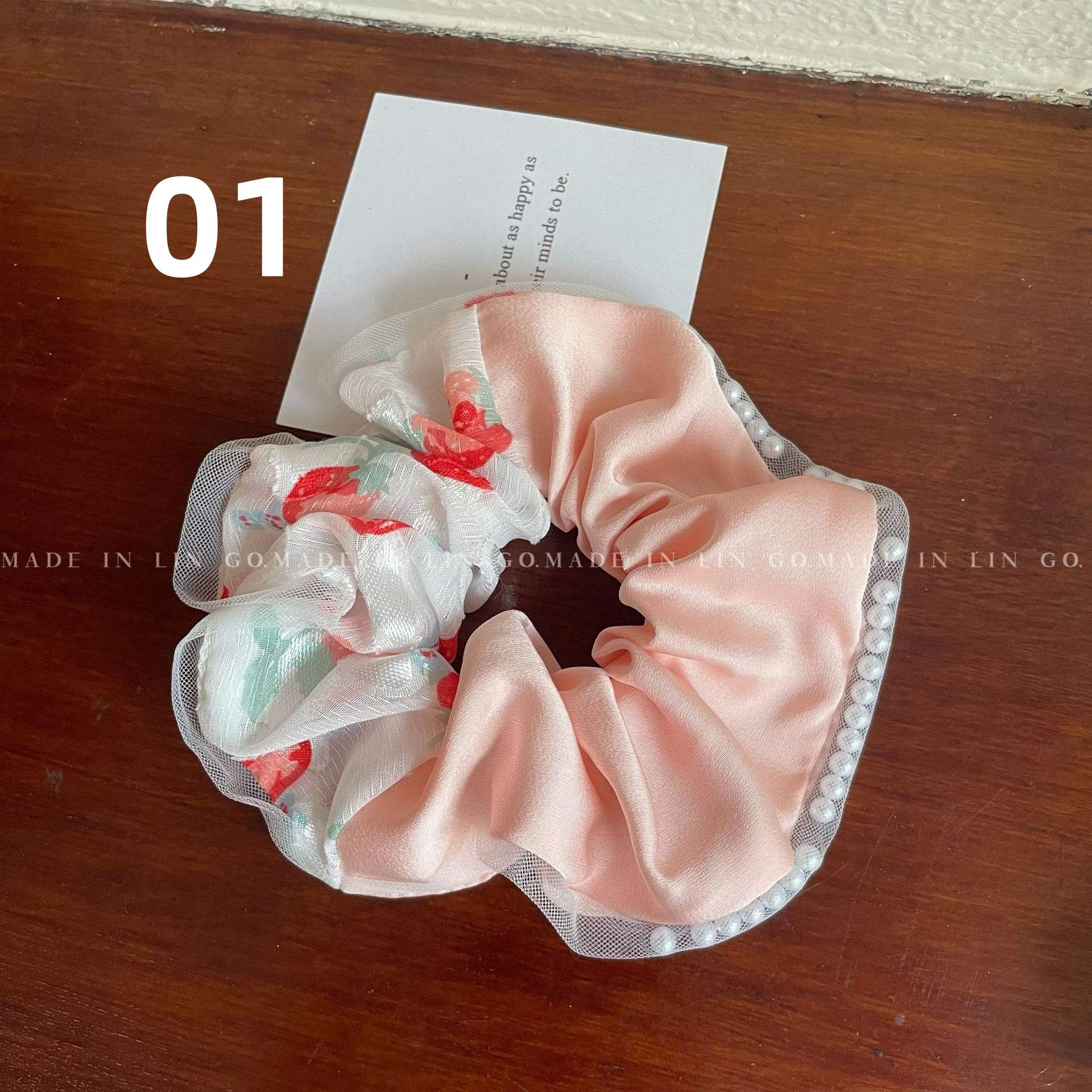 3色 春夏新作 花柄 いちご柄 大きめシュシュ ピンクと白 パール