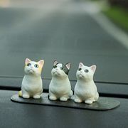 キャットの置物 猫 動物 陶器 オーナメント 自動車置物 かわいい 卓上置物 おしゃれ インテリア