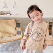 2024年秋の子供服新しい、子供の韓国風秋のTシャツ、男の子と女の子の長袖ボトミングシャツ
