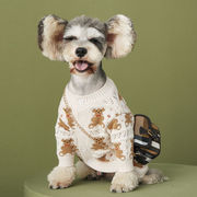 子犬の犬の服、新しい秋と冬、クマのセーターのカーディガン、かわいいペットのコート