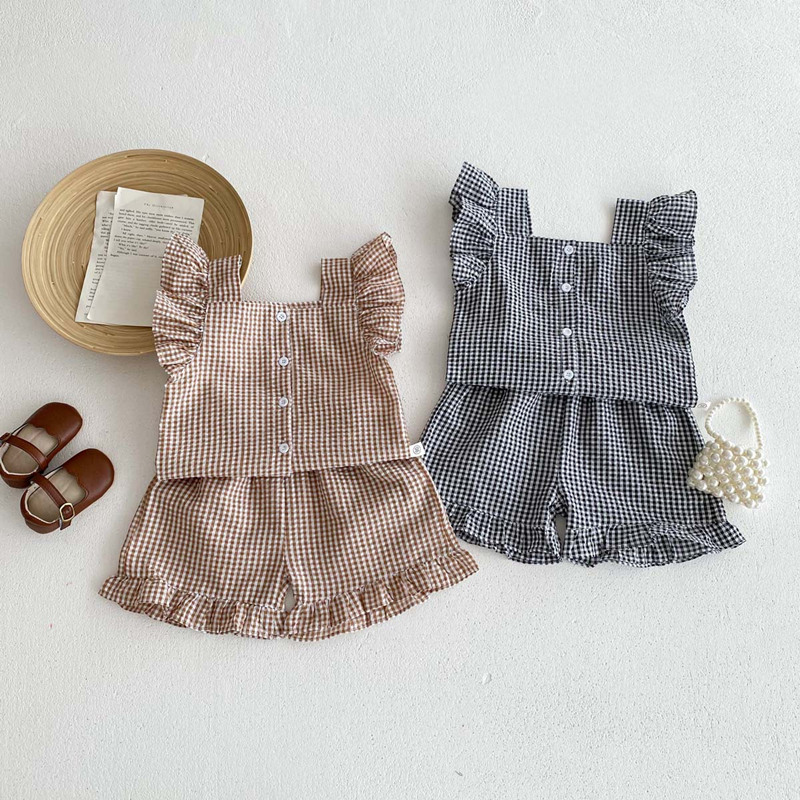 2024夏新作　子供服　女の子　フリル　チェック柄　セットアップ　ブラウス　ショートパンツ　可愛い