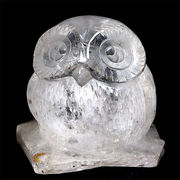 彫刻品 水晶 フクロウ彫り  ふくろう 梟 虹入り 置物 天然石