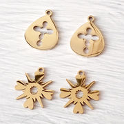 金属アレルギー対応【26.カントリー風モチーフ】ステンレスチャーム ペア売り メタルチャーム