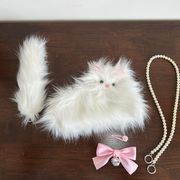 猫形ショルダーバッグ　ポイントコーデ　ファーバッグ　韓国バッグ