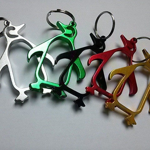 ペンギンの形をした栓抜き キーホルダー  アルミニウム合金栓抜き  ボトルオープナー  ペンギン雑貨