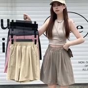 夏の新しいモデルのゆったりとカジュアルな5分のズボン氷の糸の広い脚のズボンの半ズボンです