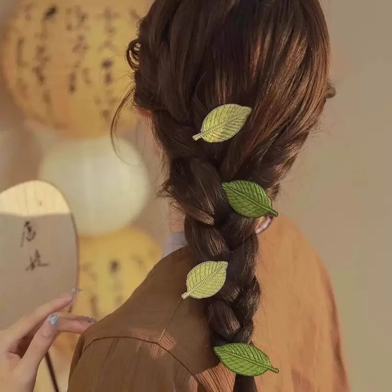 超人気の髪飾り!!☆ ヘアアクセサリー ☆ヘアクリップ☆2色 超人気の髪飾り!!☆ ヘアアクセサリー ☆ヘアクリップ☆2色