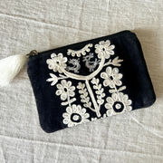 ベロア＆刺繍ポーチ・ハンドメイド・ブラック