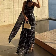 2025 ノースリーブ 水玉模様 スカーフ襟 フリルキャミワンピース