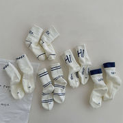 2025秋新規※ボーダー入り文字刺繍スポーツソックス 男の子用靴下 春夏用