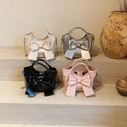 ショルダーバッグ　韓国ファッション　デザイン PUバッグ カバン 肩掛けバッグ　ハンドバッグ　蝶結び